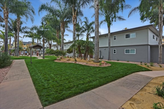 Lush Green Outdoor Spaces at Somerset Place, Mountain View, CA, 94043