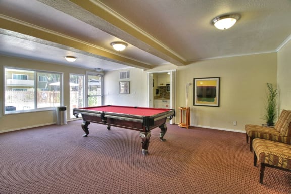 recreation room at Aviana Apartments, California, 94040