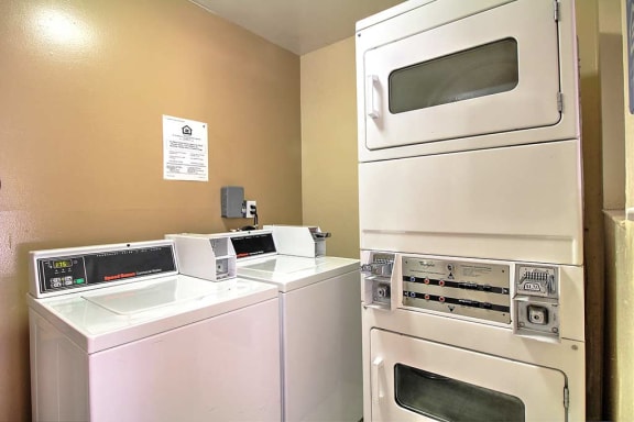 Smart Laundry Rooms at Verandas, Menlo Park, CA, 94025