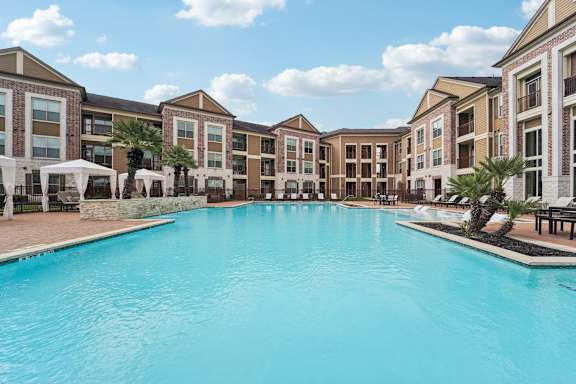 Shimmering Pool at Kings Landing, Texas, 77339