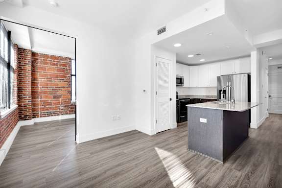 LaVilla Floor Plan |1 Bedroom 1 Bath |  632 Sq. ft. | Living Room
