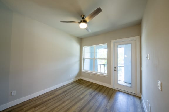 Chestnut Floor plan | 738 sq. ft.| Living Room