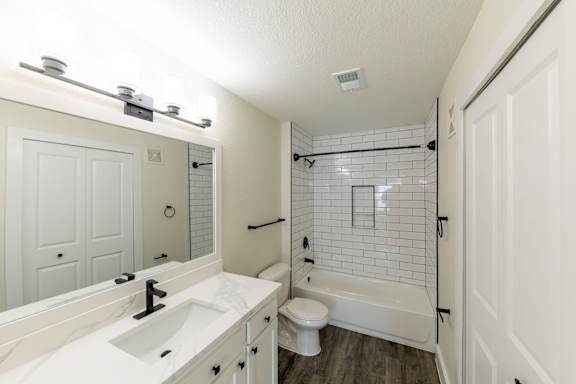 3 Bedroom 2 Bath | Siena  floor plan primary bathroom