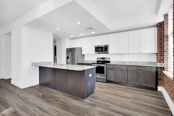 St John Floor Plan |1 Bedroom 1.5 Bath | 867 Sq. ft. | Kitchen