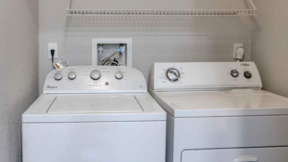 Full Size Washer &amp; Dryer | Aspire at Gateway