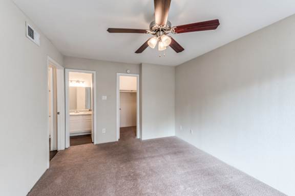 Parque at Bellaire Apartments