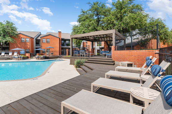 Heritage at Valley Ranch Pool