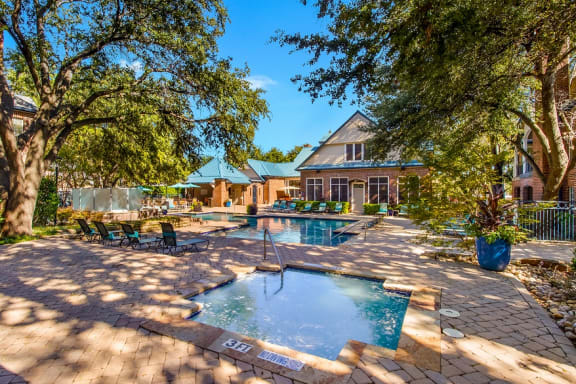 Swimming Pool, Hot Tub and Loungers