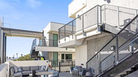 Outdoor stairwell