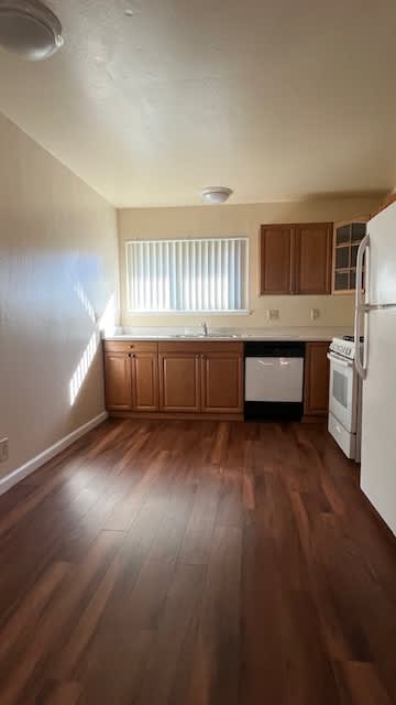 All Electric Kitchen at Vacaville Park Apartments, Vacaville, CA, California , 95687