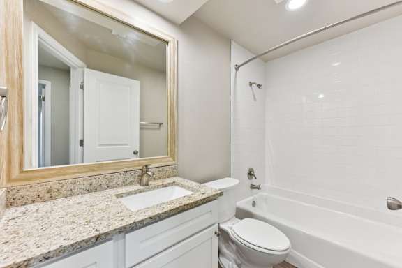 Private bathroom at Waters Edge Apartment Homes, Georgetown