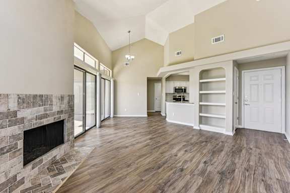 Minimal interior space at Waters Edge Apartment Homes, Georgetown, TX