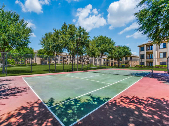 Lighted Tennis & Pickleball Court at The Canyons Apartments, Fort Worth, 76116