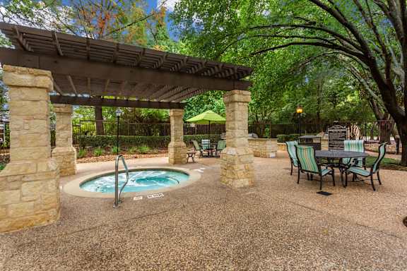 Hot Tub at Ventana Oaks Apartments, Austin, TX, 78717