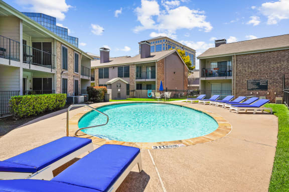 Second Swimming Pool Lounge Seating at Noel on the Parkway Apartments in Dallas, Texas, TX