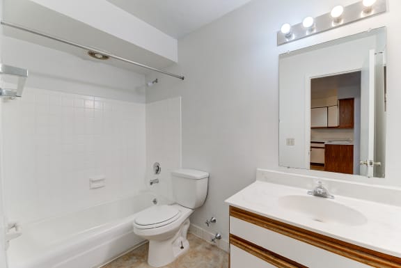 Soaking Tubs With Ceramic Tile at Johnson Legacy Apartments, Milwaukee, WI, 53223