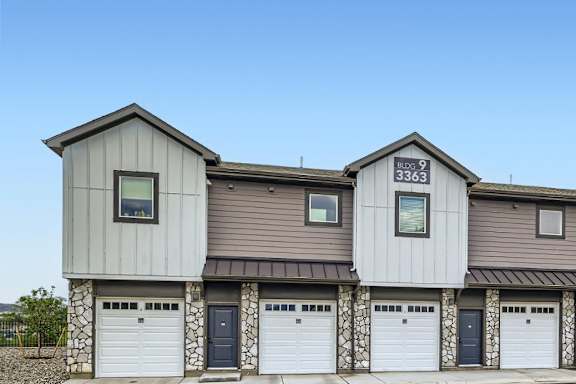 Colorado Springs Apartments with Garages for Rent