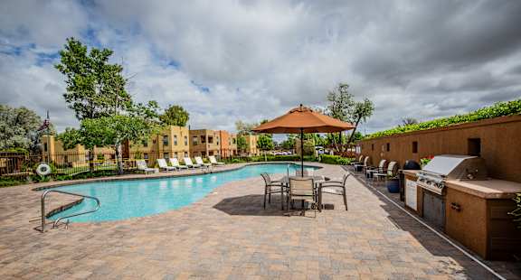Outdoor BBQ on Pool Deck at Rancho Carrera Apartments