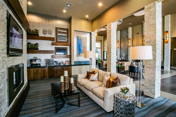 Resident Clubhouse Lounge at Houston Apartments