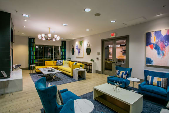 Upscale Clubhouse at Luxury Apartments Near University Of Arizona