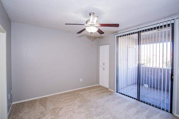 Apartments near me with private patio balcony in Tucson AZ