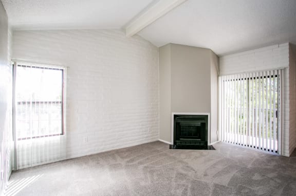 Spacious Three Bedroom Apartment for Rent in Tucson AZ with Cozy Fireplace
