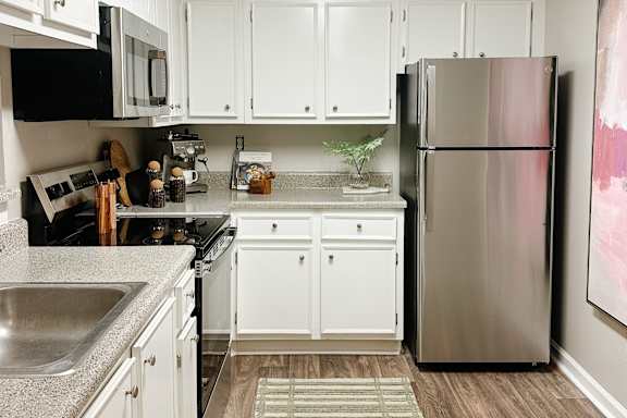 Large Kitchen at Smyrna Apartment Homes