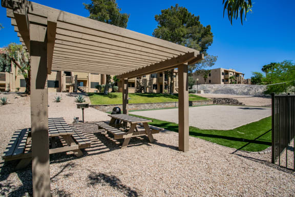 Outdoor BBQ's at The Vistas Apartment Homes