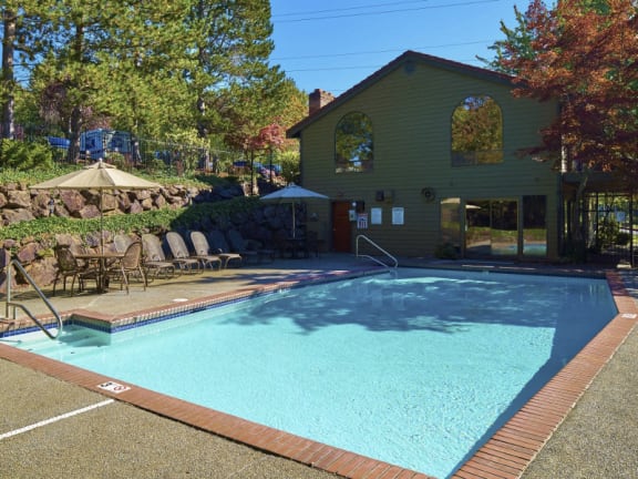Apartment Community Outdoor Swimming Pool at in Renton Near Highway 167