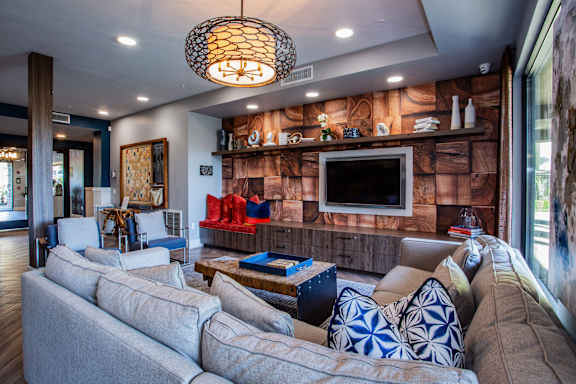 Resident Lounge with WiFi and HDTV at Carefree AZ Apartments