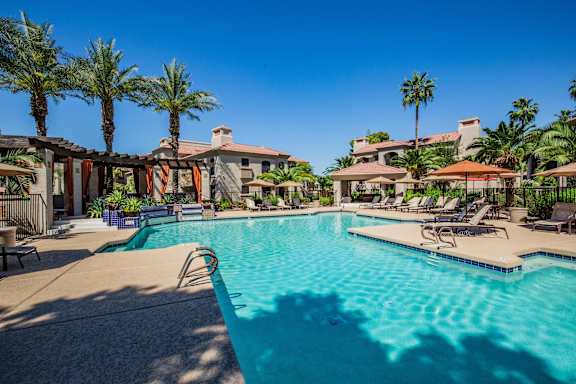 North Tempe Apartments with Resort-Style Swimming Pool