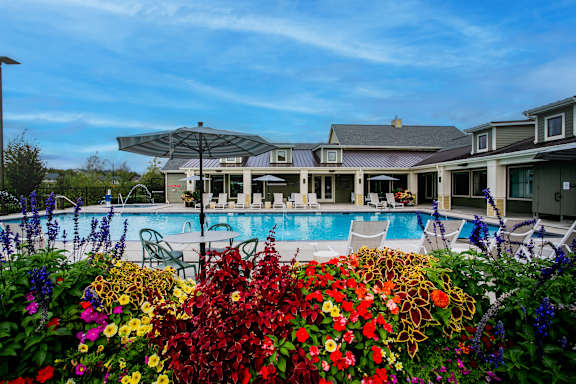 Swimming Pool at Vancouver WA Apartments for Rent