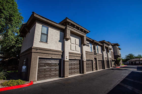 Apartments with Garages Near American Express