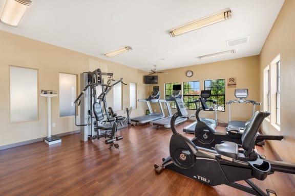 Fully Equipped Fitness Center with Free Weights at Apartments NM