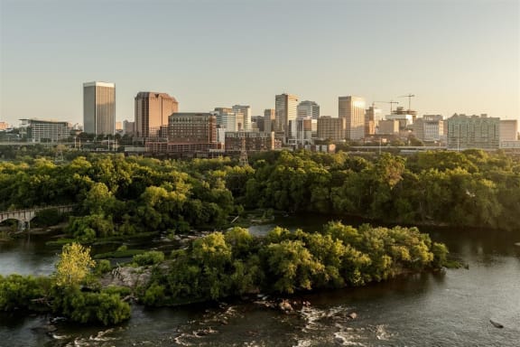 a view of the minneapolis skyline over the snake river