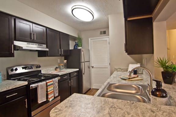Dark Oak Style Cabinetry at River Oak Apartments, PRG Real Estate, Louisville, KY, 40206