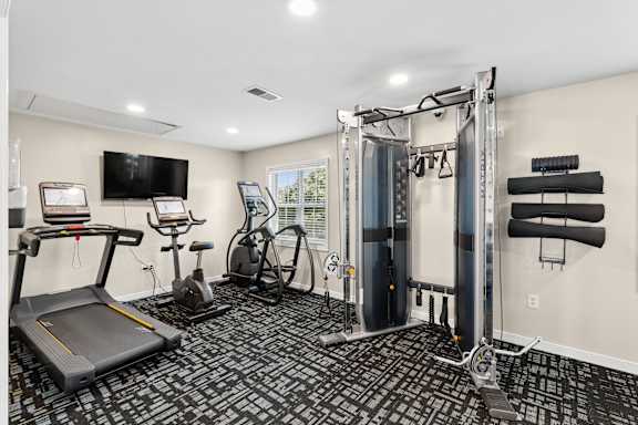 24-hour Cardio and Strength Training Center at Hyde Park Apartment & Townhomes Chester, VA 23831