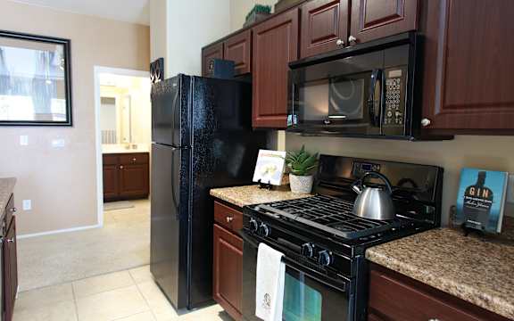 Classically Inspired Kitchens with Gas Ranges  at Sonata Apartment Homes, Las Vegas, 89030