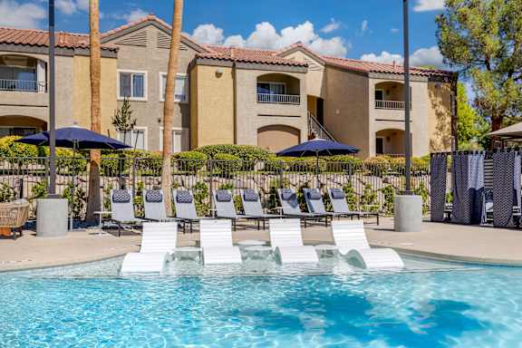 Lounge comfortably in stylish in-water tanning chairs, allowing you to soak up the sun while staying cool.