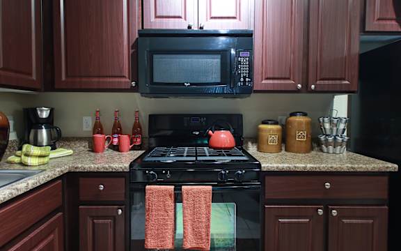 Classically Inspired Kitchens with Gas Ranges  at Sonata Apartment Homes, Las Vegas, NV