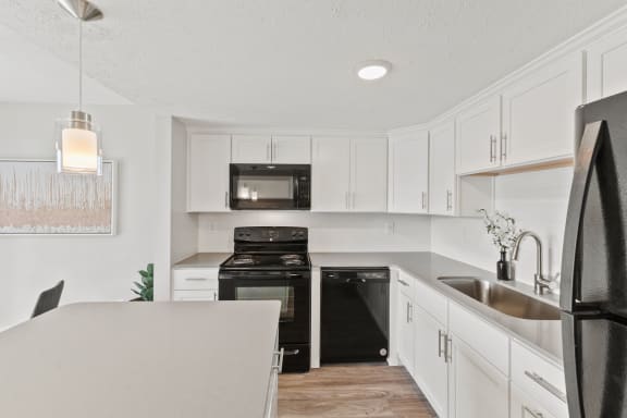 White kitchen at Lakes of Carmel Apartments, Carmel