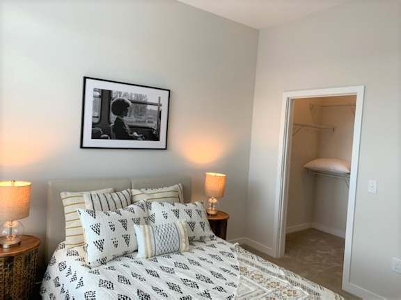Venezia guest bedroom