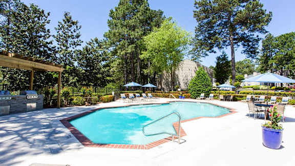 Large Pool at Laurel, Union City Georgia