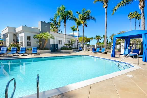 Pet Friendly Apartments in La Jolla San Diego Nobel Court