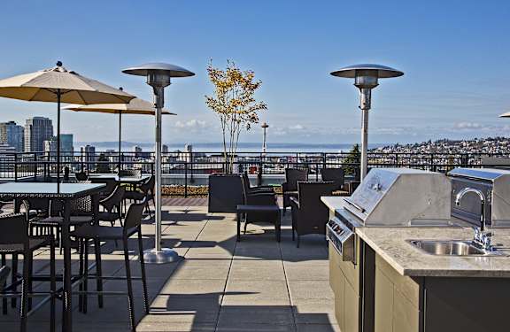 Rooftop deck with grills and heaters