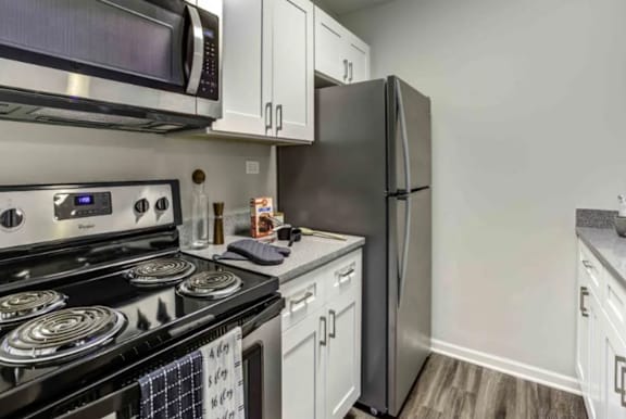 Fully Equipped Kitchen at fifty9 Grove Apartments, Naperville