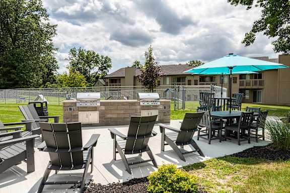 Outdoor Kitchen at Heather Ridge Apartments, Westland, Michigan