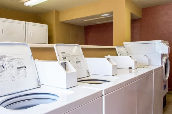 Community Clothing Care Center Washing Machines