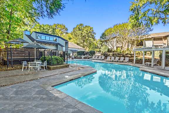 Swimming at Madison Southpark Apartment Homes, North Carolina