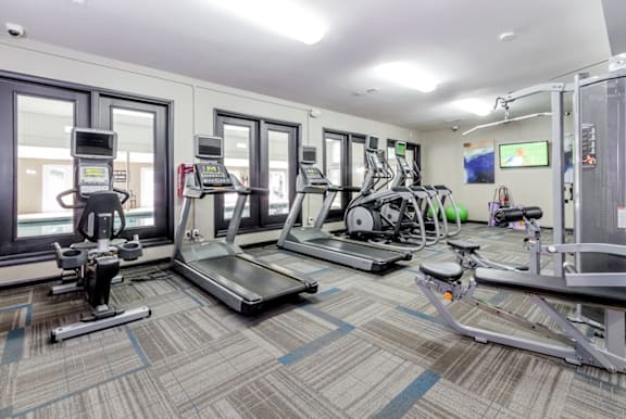 Fitness Center With Modern Equipment at The Parke at Trinity Apartment Homes, North Carolina, 27607